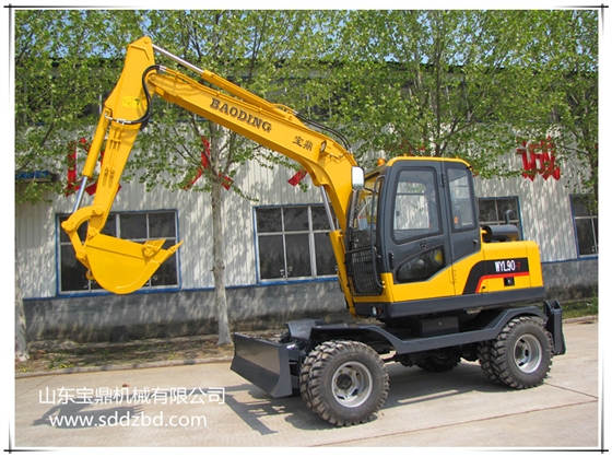 山東寶鼎公司小型挖掘機(jī)械產(chǎn)品