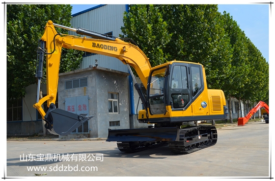 山東寶鼎挖掘機廠家小型挖掘機械產(chǎn)品