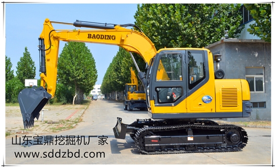 山東寶鼎小型挖掘機(jī)廠家