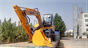 山東寶鼎小型挖掘機(jī)廠家專業(yè)打造各種挖掘機(jī)械產(chǎn)品