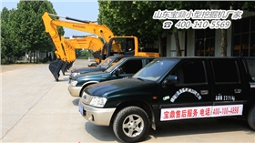 山東寶鼎小型挖掘機(jī)生產(chǎn)廠家