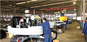 寶鼎小型挖掘機(jī)廠家