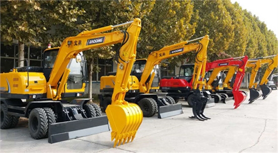 國產(chǎn)小型挖掘機(jī)廠家