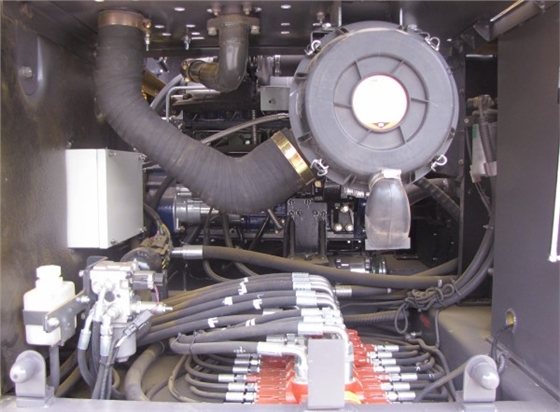 輪式挖掘機(jī)液壓系統(tǒng)