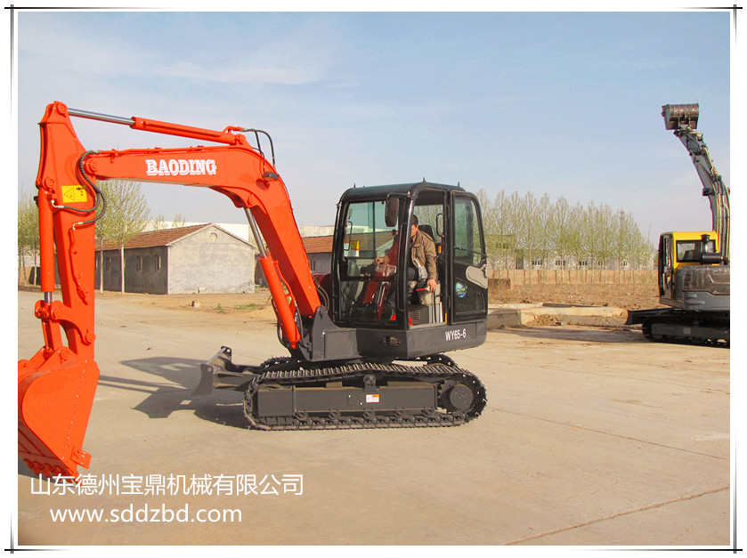 山東寶鼎挖掘機(jī)公司小型挖掘機(jī)械產(chǎn)品