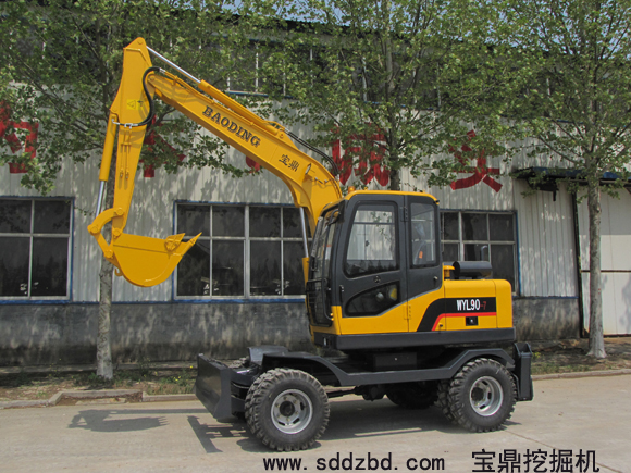 輪式挖掘機(jī)