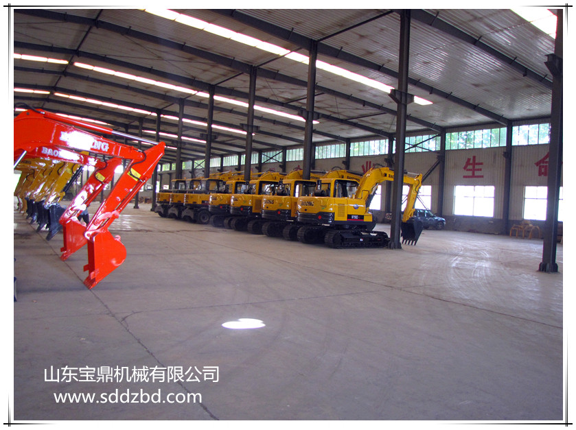 山東寶鼎挖掘機廠家小型挖掘機械產(chǎn)品