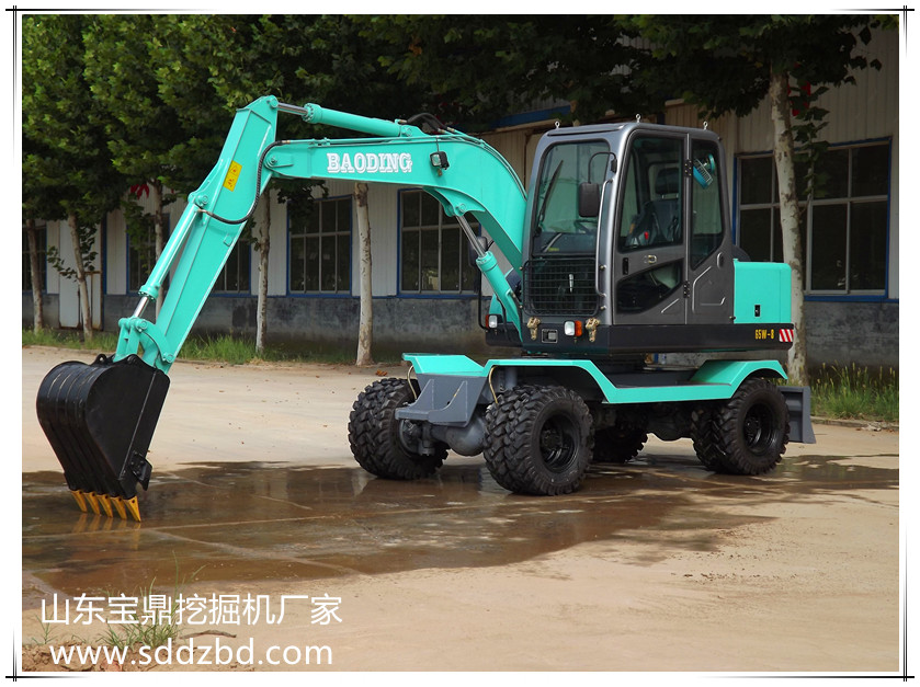 山東寶鼎小型輪式挖掘機(jī)械產(chǎn)品