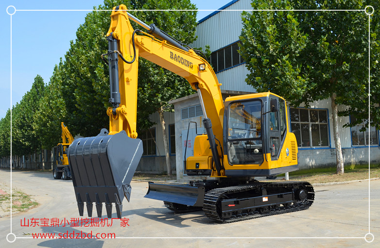 山東寶鼎挖掘機(jī)廠家小型挖掘機(jī)械產(chǎn)品
