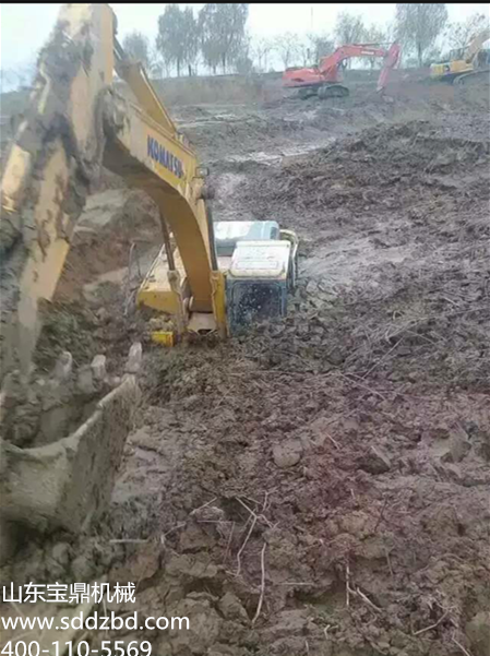 寶鼎挖掘機(jī)械