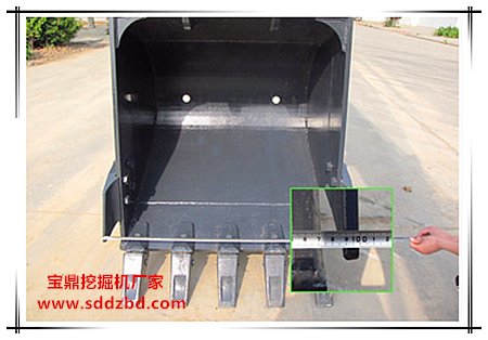 寶鼎挖掘機(jī)廠家小型挖掘機(jī)械產(chǎn)品