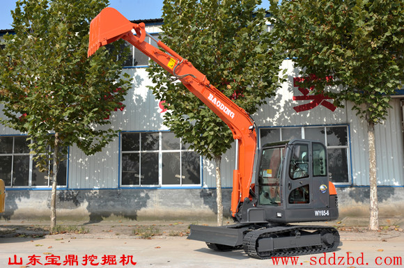 山東寶鼎小型挖掘機(jī)WY60-6