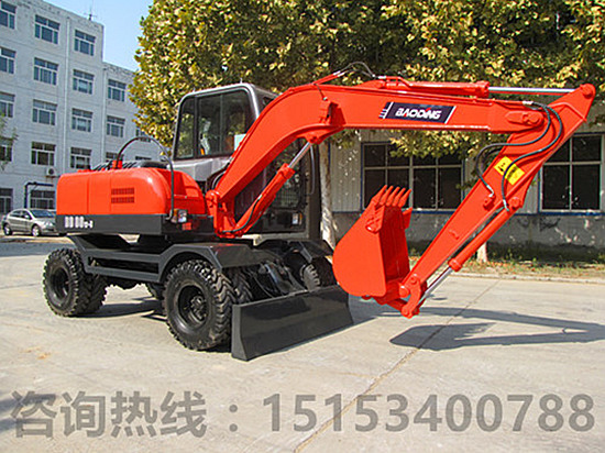 寶鼎80挖掘機(jī)圖片