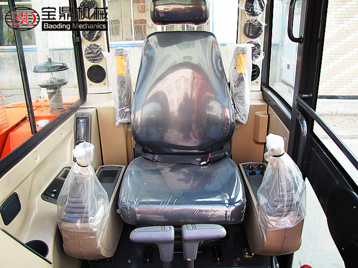 寶鼎60挖掘機