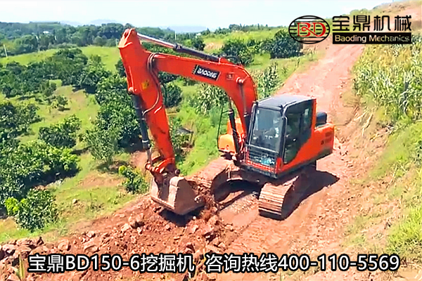 國產(chǎn)挖掘機