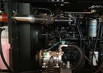 采用玉柴新款電噴增壓發(fā)動機作為動力輸出
