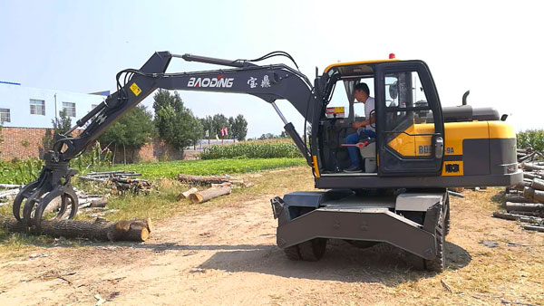 輪式抓木機95車型.jpg