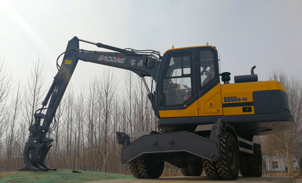 寶鼎輪式挖掘機(jī)抓木機(jī)95車型.jpg