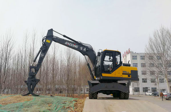 寶鼎輪式抓木機(jī)95車型.jpg