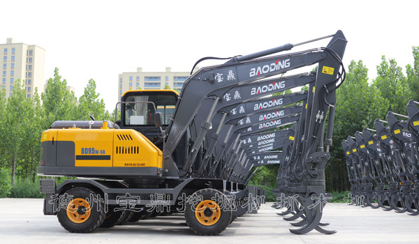 輪式抓木機(jī)寶鼎95車型.jpg