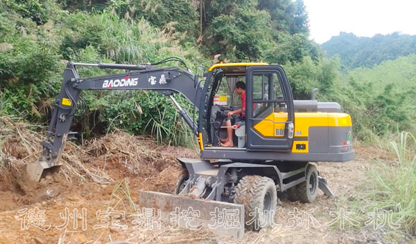 輪式挖掘機(jī)95車型.jpg