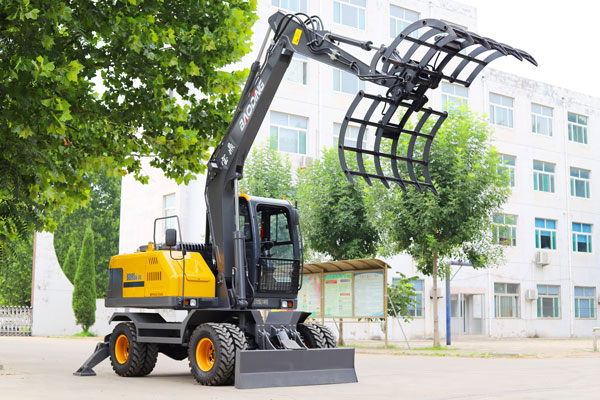 挖掘機(jī)抓木機(jī)寶鼎95車型.jpg