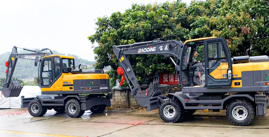 寶鼎輪式挖掘機(jī)95車型.jpg