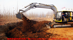 應(yīng)對工程機(jī)械國Ⅲ排放標(biāo)準(zhǔn)，寶鼎挖掘機(jī)廠家換代產(chǎn)品出爐